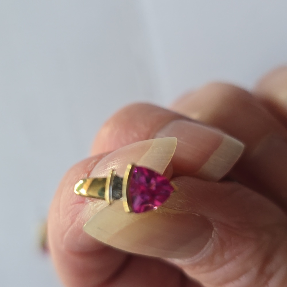 HP. Vintage Pink Sapphire & Diamond Trillion Cut 10k Gold Earrings & Pendant Set - Picture 3 of 7